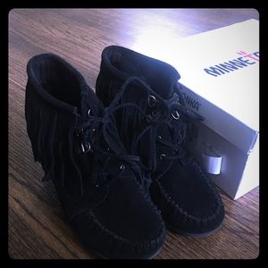 Minnetonka Fringe Wedge Bootie